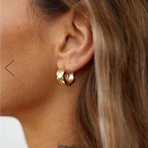 Hello Molly Loveliest Sunrise Earrings Gold - One Size